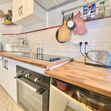 - Le Lys - Magnifique Maisonnette Avec Terrasse Poitiers